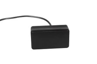 Tvertnes stiprinājuma devējs